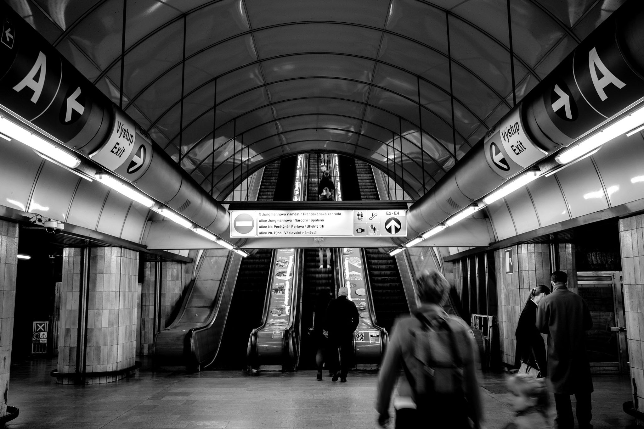 SesjaSlubnaPraga1037